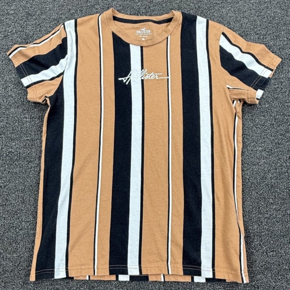 Hollister T-Shirt Vertical Stripes Red Crewneck Short Sleeve‎ Men's Small